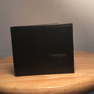 Guess men leather wallet